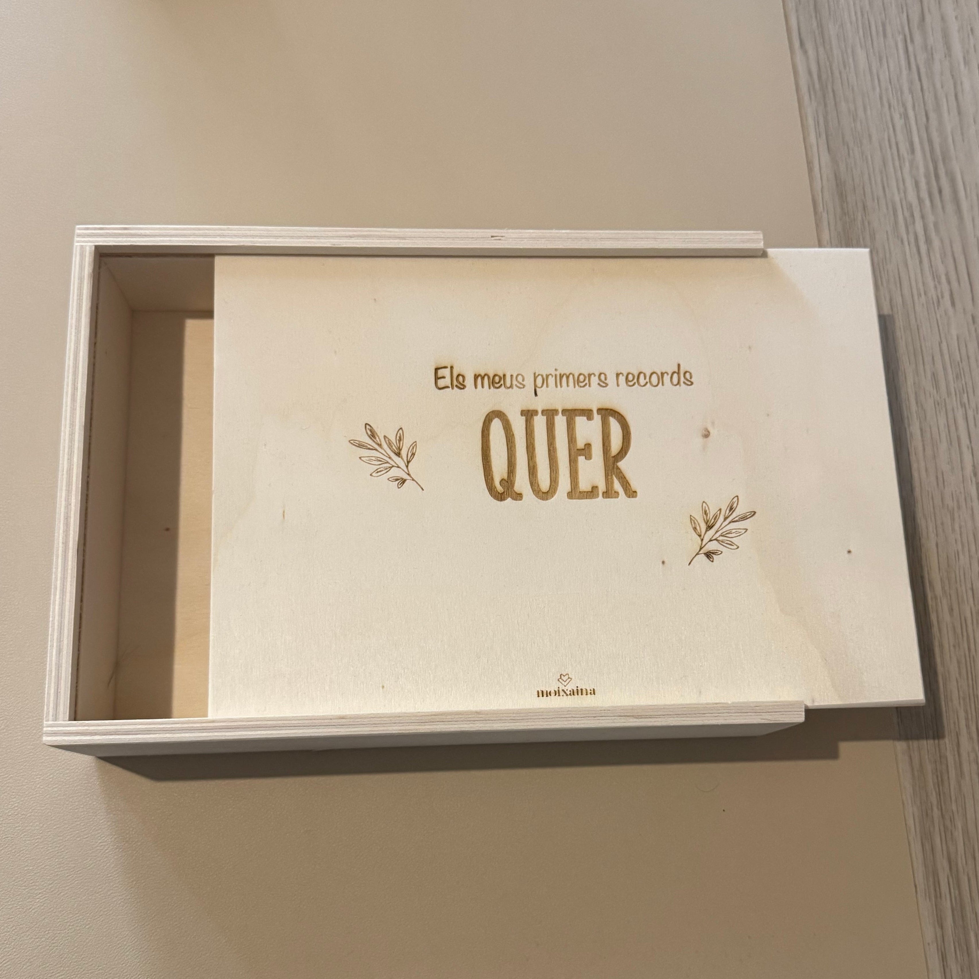 Caja “mis primeros recuerdos”