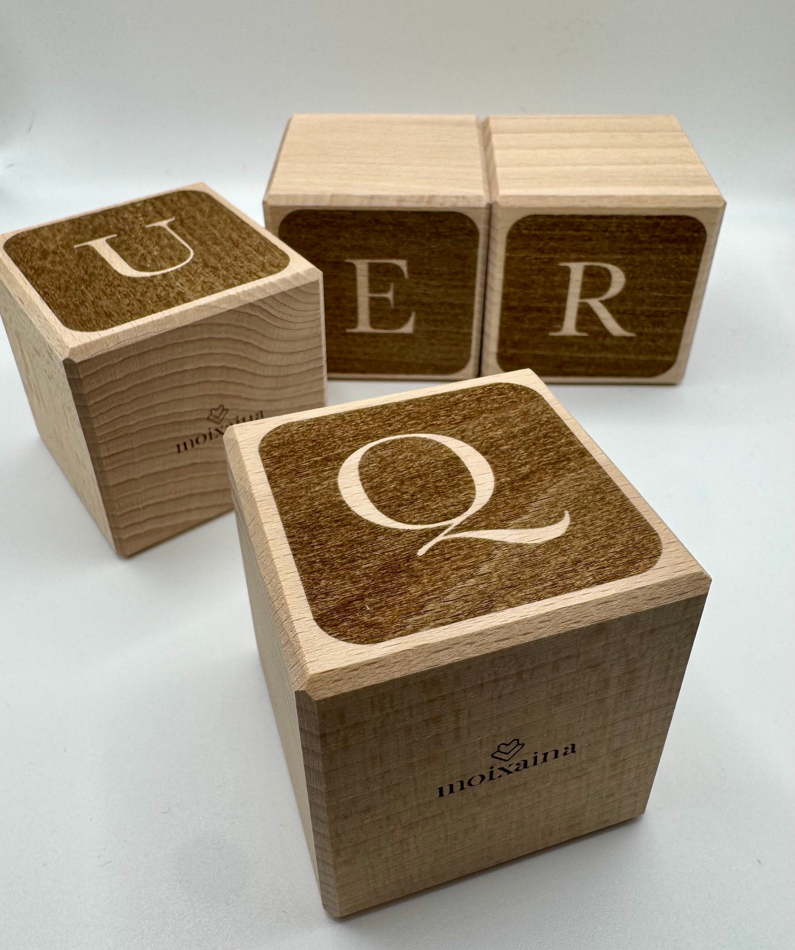 Cubos de madera iniciales